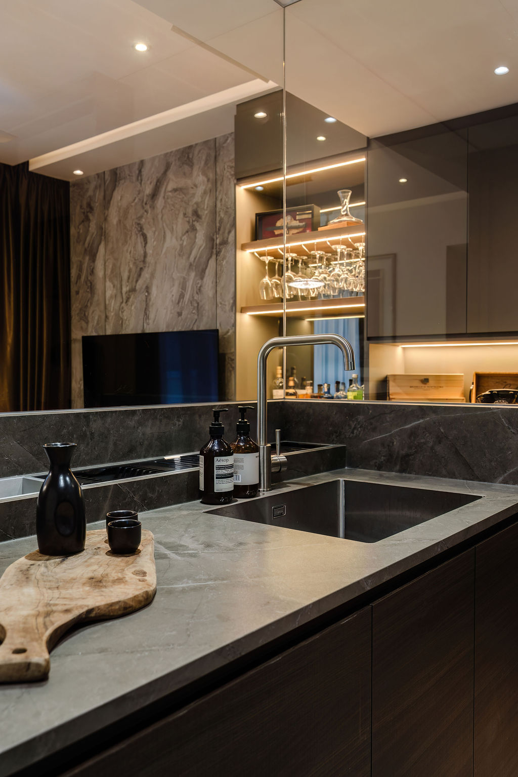 8 Pasir Ris Dr 8 — Condo Interior Design